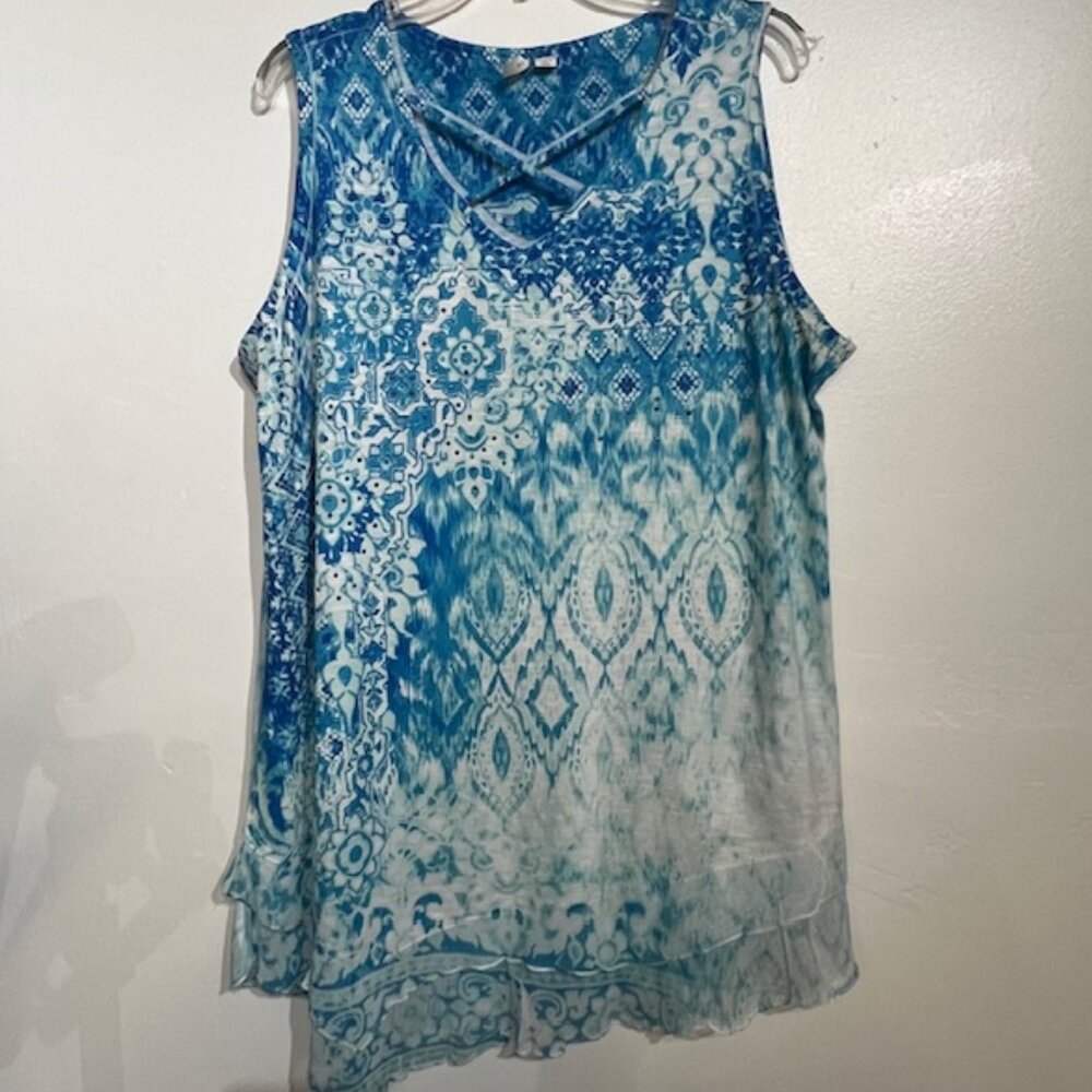 CATO Est 1946 Womans Tunic Blouse w/Asymetrical hem, Size 18/20W